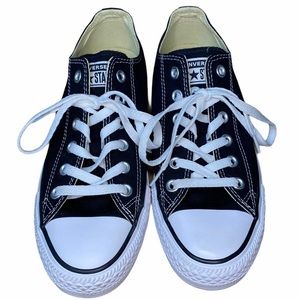 Chuck Taylor All Star Converse Size 9